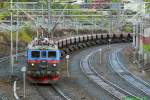 26.05.2009, 13.07 Uhr, Bf. Narvik:
In der Ausfahrt des Personenbahnhofes Narvik wartet MTAB Dm3 1209+1234+1210 vor Erzleerzug auf IORE-Kreuzung und Ausfahrt in Richtung Sden.