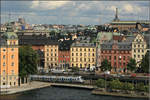 Städtebild mit Zug -

Ein X60-Pendeltzug fährt an Gamla stan vorbei. 

Stockholm, 17.08.2007 (M)