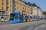 CAF Urbos AXL 466, auf der Linie 7, fährt zur Haltestelle Nybroplan.