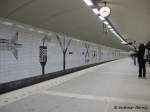 Im Unterschied zu vielen U-Bahn-Stationen in Deutschland habe ich die Stationen der Tunnelbana in Stockholm hell beleuchtet, sehr sauber und knstlerisch gestaltet vorgefunden. - Station T-Central, 14.03.2006
