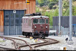 Re 4/4 193 (425 193-0)  Steg  ist im Bahnhof Brig (CH) auf Gleis 954 abgestellt.
Aufgenommen von Bahnsteig 6/7.

🧰 BLS Cargo AG (BLSC)
🕓 4.8.2020 | 15:27 Uhr