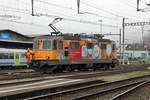 Re 420 276-8 auf Rangierfahrt in Burgdorf am 27. November 2020.
Foto: Walter Ruetsch