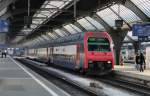 RE 3724 nach Aarau steht am 12.01.2012 abfahrtsbereit in Zrich HB.