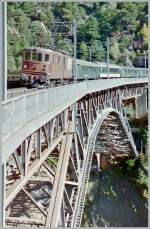 BLS Re 4/4 175 mit einem Schnellzug Richtung Norden auf der Bietschtal Brcke.