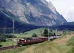 BLS 271 bei Kandersteg kurz vor Einfahrt in den Ltschbergtunnel, 18.07.1989.