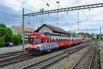 berfuhr von 2 RBDe 566 I Pendeln von Wiler nach Oberburg durch den Be 4/4 761 (BLS Historic, ex. BN); RBDe 566 225-9, ABt 50 38 38-33 925-0, RBDe 566 220-0, B 50 38 29-34 558-9 und ABt 50 38 38-33 923-5, Kirchberg-Alchenflh, 08.05.2015.