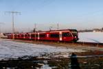 RM: Verstärkte S-Bahn bestehend aus zwei RABe 526 (280-286) und einem RABe 526 (260-265) bei Lyssach auf der Fahrt nach Bern im Dezember 2004.
Foto: Walter Ruetsch