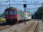 bls - MIx Pendelzug mit bls und SBB Rollmaterial bei der Ausfahrt aus dem Bahnhof von Busswil richtung Bren an der Aare am  15.07.2007