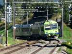 bls - Regio bei der einfahrt in Studen mit dem Triebwagen RBDe 4/4  565 721 an der Spitze am 18.08.2012