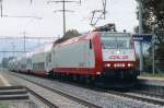 BLS/CFL: Gäste aus Luxemburg bei der BLS. Im Zusammenhang mit der Neuanschaffung von Doppelstöckern wurden im Jahre 2005 auf der S-Bahn Bern-Fribourg (S1) planmässige Testfahrten durchgeführt mit zwei Doppelstockzügen der SOCIETE NATIONALE DES CHEMINS DE FER LUXEMBOURGEOIS. CFL 4009 auf der Fahrt nach Fribourg bei einem Zwischenhalt in Kiesen. Diese Testfahrten führten zu einer Bestellung von 28 RABe 515  MUTZ , die nun seit dem Fahrplanwechsel 2013 auf der S1 im täglichen Einsatz stehen.
Foto: Walter Ruetsch