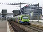 BLS - Triebzüge RABe 525 027-9 und 525 020-4 als Regio nach Sumiswald bei der Haltestelle Bern Wankdorf am 09.11.2014