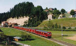 RM/EBT/VHB:
Verstärkter Wasenpendel bei Gammenthal auf der heutigen Museumsstrecke Sumiswald Grünen - Huttwil der Genossenschaft Museumsbahn Emmental GmbH unterwegs im August 1994.
Foto: Walter Ruetsch