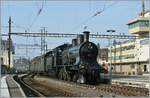 Die formvollendete SBB A 3/5 705 erreicht mit ihrem Dampfextrazug zum 150 Jubiläum Genève- Lausanne ihr Ziel Lausanne.