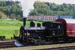 E 3/3 8512 (SLM, No. 2135, 1911), Rangierfahrt beim Formieren des Rücküberfuhrzuges, Rheinfelden, 29. April 2023 (nach Brauereifest mit Dampfzugfahrten für die Festbesucher). Der im Bild angeschnittene Wagen (ex WR DR/Mitropa?) wurde nicht identifiziert.