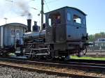 Dann durfte E 3/3 No. 853 der Jura Simplon Bahn JS weiter rangieren. Irgendwie ein Dinosaurier mit Schnuckelfaktor, ist auch nur 119 Jahre alt. (Koblenz, 23. August 2009)