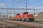 Doppeltraktion, mit den Am 841 039-1 und Am 841 003-7, durchfahren den Bahnhof Pratteln.