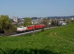 Die Am 843 152 mit einem Rettungszug am 08.04.2017 unterwegs bei Gossau um einen Liegengebliebenen EC nach München Abzuschleppen.