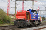 Am 843 077-9 durchfährt den Bahnhof Rheinfelden.