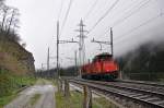 Bm 4/4 18437, welche in Erstfeld stationiert ist, befindet sich am 28.04.2015 kurz vor der Station Göschenen an der Gotthard-Nordrampe.