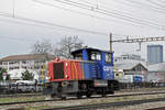 Tm 232 208-9 durchfährt den Bahnhof Pratteln.