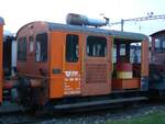 Der BLS-Tm 236 313-3 (ehemals RM/EBT-Tm 2/2 13, Baujahr 1972) am 28. Oktober 2007 noch mit RM-Beschriftung bei der Werkstätte Oberburg. Die Lichtverhältnisse waren für meine damalige Kamera etwas schwierig. Das Bild ist vom Feld hinter der Werkstätte aus aufgenommen worden.