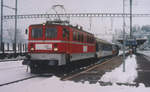 TPF: Regionalzug nach Bulle mit der Ae 417 192 in Romont im Dezember 2004.
Foto: Walter Ruetsch