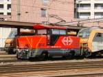 05-09-2010 : Die nagelneue Ee 922 006-2 im Bf. Basel (mit en BB26000 SNCF im schlepp)