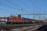 Doppeltraktion, mit den Loks 420 248-7 und 620 007-5 durchfährt den Bahnhof Pratteln. Die Aufnahme stammt vom 29.03.2021.