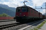 Güterzug am 15.4.2016 unterwegs richtung Brig, mit der Re 6/6 11682  Pfäffikon SZ  und einer Re 4/4.