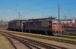 Zwei Re 4/4 der BLS mit der Betriebsnummen 175 und 173 am Badischen Bahnhof in Basel.