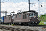 Doppeltraktion, mit den BLS Loks 425 188 und 425 190, durchfahren den Bahnhof Pratteln. Die Aufnahme stammt vom 28.06.2016.