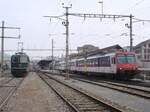 Der SBB-RBDe 560 061  Sins  mit einem AB und dem Bt 975 (beide ehemals Thurbo/Seehas) verlässt am 28.