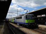 Re 420 505-0 am 27.7.2010 in Neuchtel. Die RE 30xx Bern - Neuenburg haben in Neuenburg eine Kurwende von nur 6 Minuten. Wenn ein TGV fhrt, gar nur 3 Minuten. Aufgrund dieser kurzen Wendezeit mssen einige EW3 mit Re 420.5 bespannt werden, da diese nur 3 Minuten brauchen, um sie aufzustarten. Die digital gesteuerte Re 465 bentigt 5 Minuten.