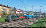 Re 4/4 III 11364 und eine unbekannte Re 4/4 II ziehen am 29. März 2017 einen Kieszug durch Winterthur. Kieszüge werden in der Regel durch Re 6/6 befördert, die Bespannung mit Re 4/4 II stellt eher eine Seltenheit dar.