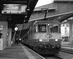 Eine S-Bahn geführt mit der Swiss-Express Lok Re 4/4 II 11109 wäre ein Traum, der aber leider nicht wahr sein könnte....