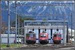 Stell dich ein in Buchs SG- 420 331-1, 1116 043 und 11114 vor dem renovierten Lokdepot. (10.12.2018)