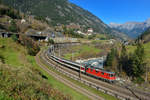 Re 4/4 11194 mit einem IR am 05.11.2015 bei Wassen. 