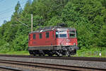 Re 420 296-6 fährt Richtung Bahnhof Rupperswil. Die Aufnahme stammt vom 15.06.2021.