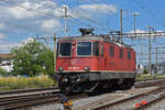 Re 420 259-4 durchfährt solo den Bahnhof Pratteln. Die Aufnahme stammt vom 09.07.2021.