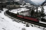 Re 4/4 II 11234 und Re 6/6 11611  Rti ZH  zusammen als Re 10/10 vor einem Gterzug am 27.3.2008 in Wassen