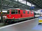 Lok Nr.11301 ist mit IR 2177 in den Bhf. Luzern eingefahren; 080831