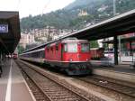 Re4/4 11128 im Bahnhof Locarno am 18-7-2004