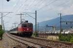 Re 4/4 11300 mit Nahverkehrszug am 30.06.2009 in Biel Mett