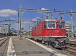 IR nach St. Gallen mit Re 4/4  Zuglok bei der Abfahrt in Luzern, Aufgenommen am 08.08.2012