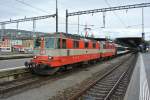 Heute gab es eine äusserst seltene Doppeltraktion: die beiden letzten Orangen Swiss Express Re 4/4 II, vorne 11108, hinten 11109, verkehrten heute zusammen als IR 3831, in Zürich HB;