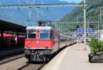 SBB: Der IR-Zug von Zürich HB nach Locarno (Re 420 164 (Re 4/4 11164)) kommt am 10.