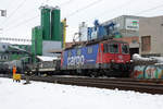 SBB CARGO Re 421 388-0 bei MAKIES AG Gettnau im Einsatz am 7. Februar 2019.
Foto: Walter Ruetsch