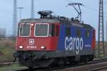 SBB Cargo 421 385 am 12.11.10 bei aller letzem Licht in Duisburg-Bissingheim