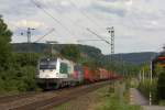 Die TAIN OF IDEAS Lok 183 701 fuhr am 12.06.2011 mit der 421 380-7 durch Bonn-Limperich.