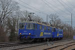 Doppeltraktion, mit den WRS Loks 430 112-3 und 421 373-2 fährt Richtung Bahnhof Kaiseraugst. Die Aufnahme stammt vom 10.12.2020.